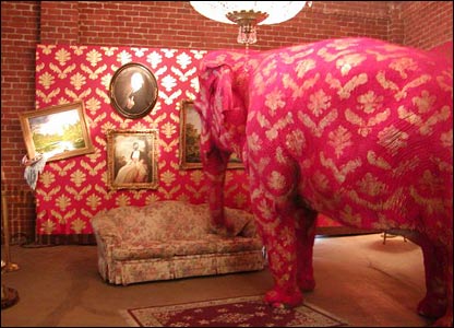 Banksy - Pink Elephant